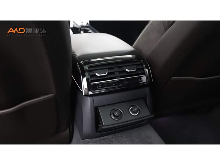 Фото 9 - Audi A8