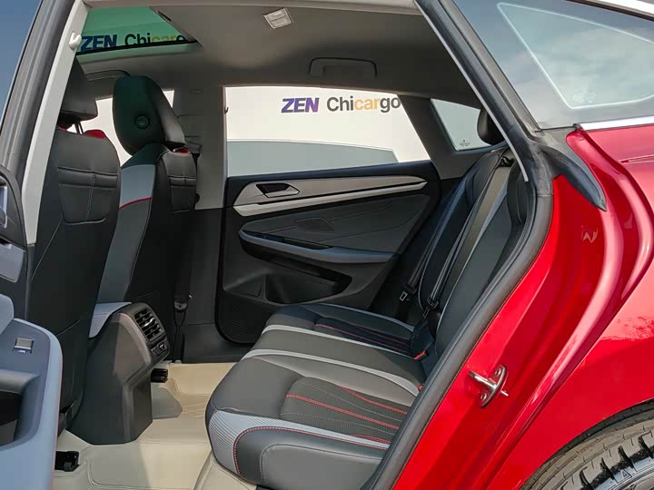 Фото 9 - Volkswagen Lamando L