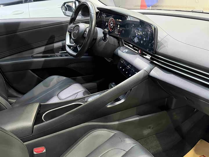 Фото 9 - Hyundai Elantra N line