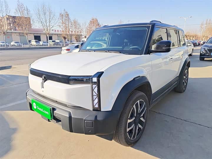 Фото 2 - Chery iCar 03