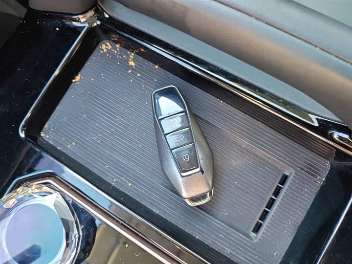 Фото 9 - Chery iCar 03