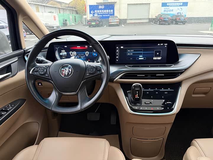 Фото 7 - Buick GL8 ES