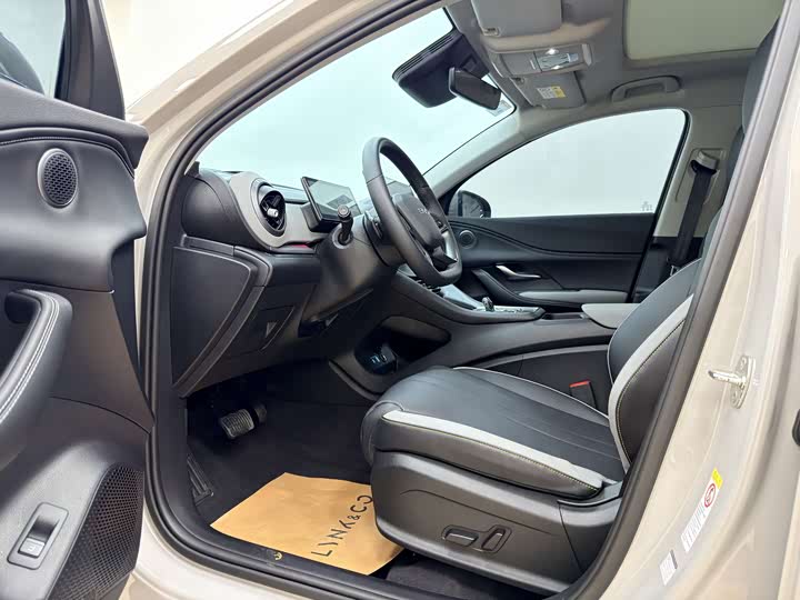 Фото 8 - BYD Sea Lion 05 DM-i Hybrid