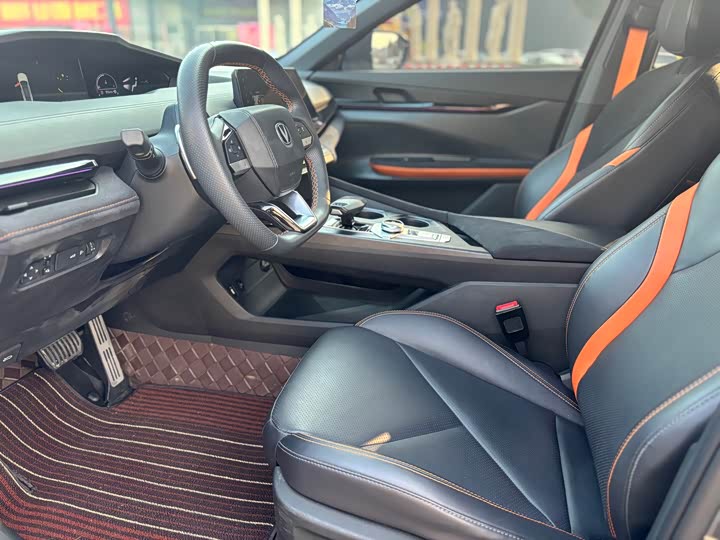 Фото 5 - Changan UNI-V