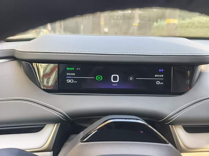 Фото 4 - Xiaomi SU7