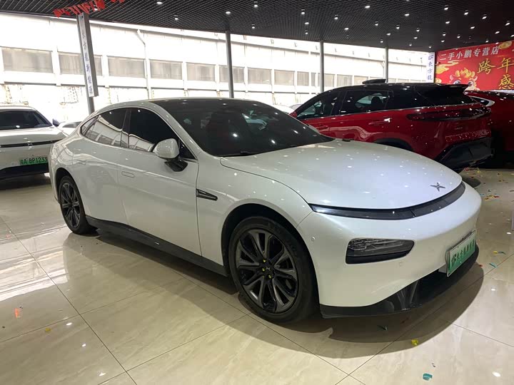 Фото 3 - XPeng P7