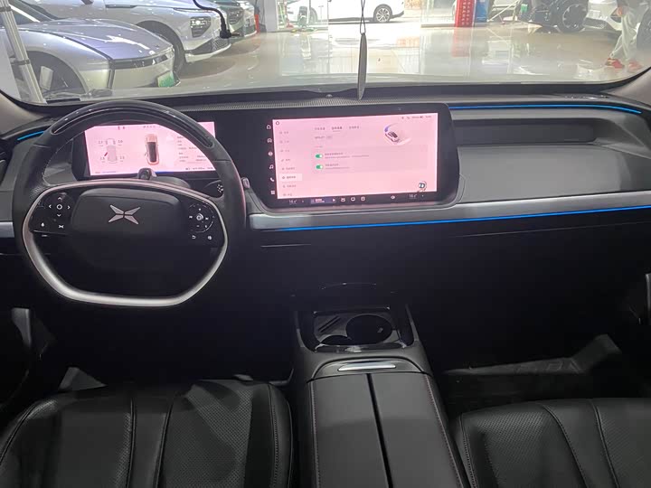 Фото 6 - XPeng P7