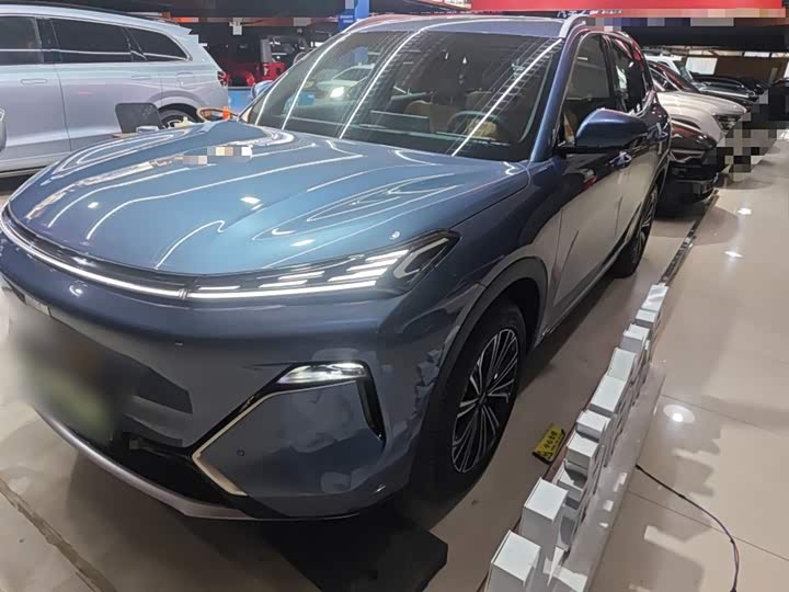 Фото 1 - Geely Galaxy Starship 7