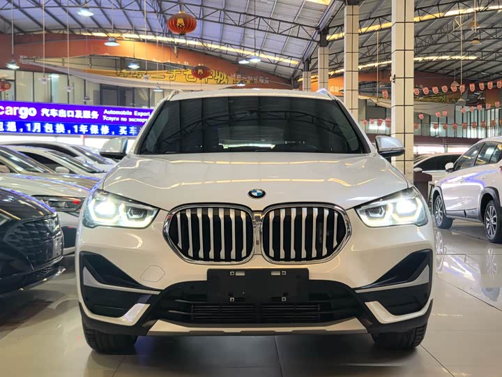 Фото 2 - BMW X1