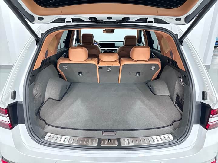 Фото 6 - Genesis GV80