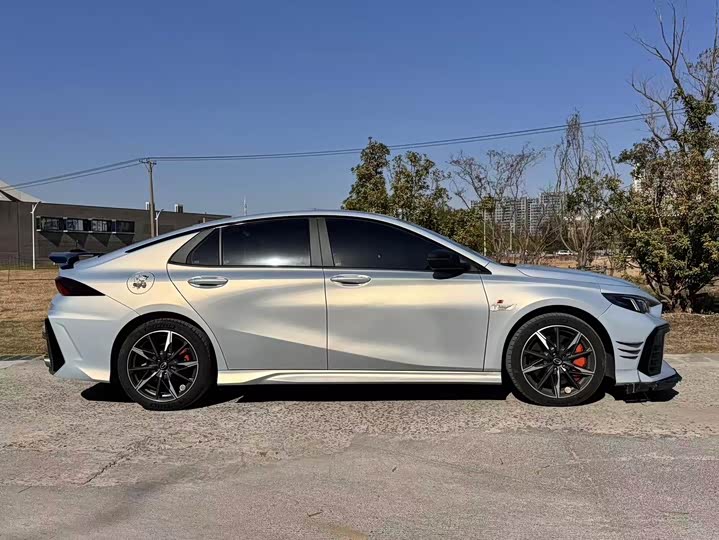 Фото 4 - GAC Trumpchi Empow R