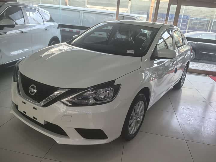 Фото 2 - Nissan Sylphy