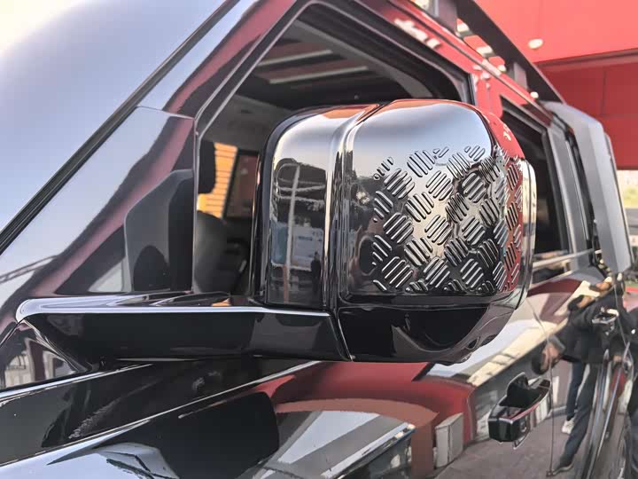 Фото 7 - Land Rover Defender