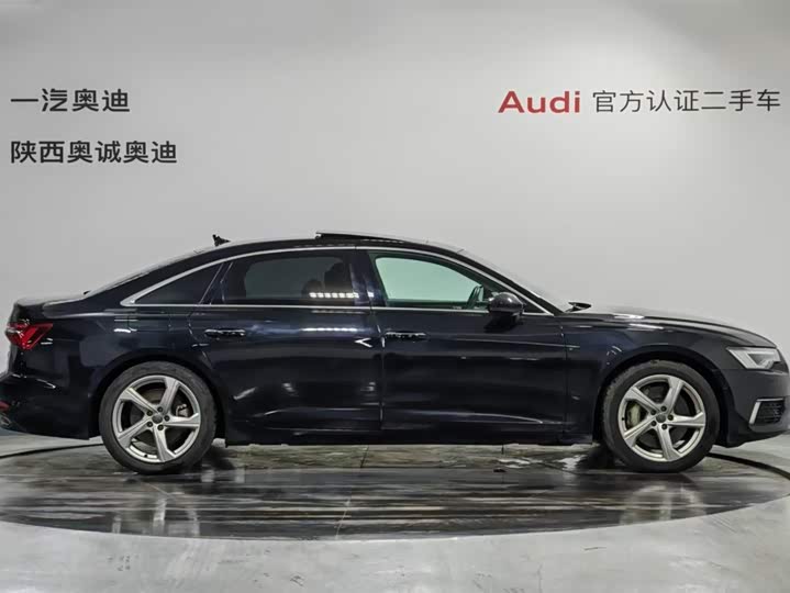 Фото 3 - Audi A6L