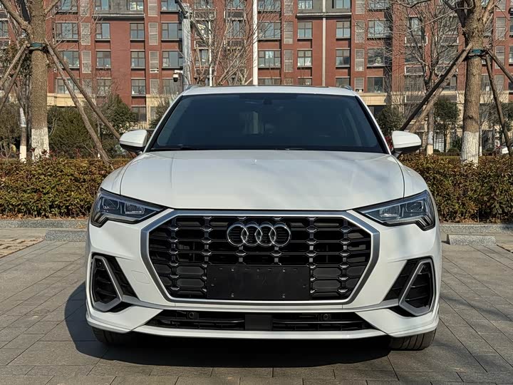 Фото 2 - Audi Q3