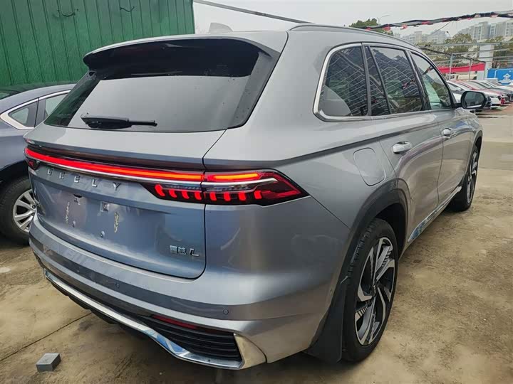 Фото 7 - Geely Monjaro