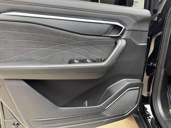 Фото 5 - Geely Okavango L