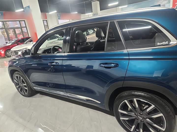 Фото 5 - Geely Monjaro