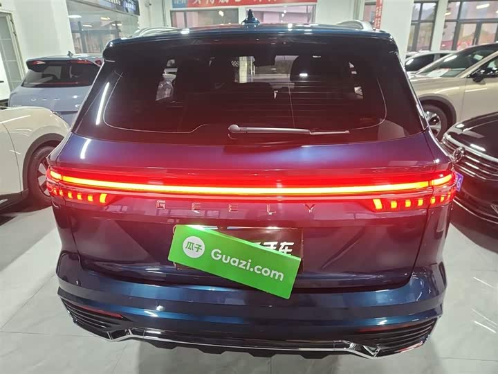 Фото 6 - Geely Monjaro