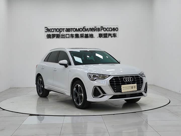 Фото 1 - Audi Q3