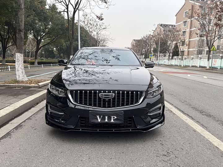 Фото 2 - Geely Preface