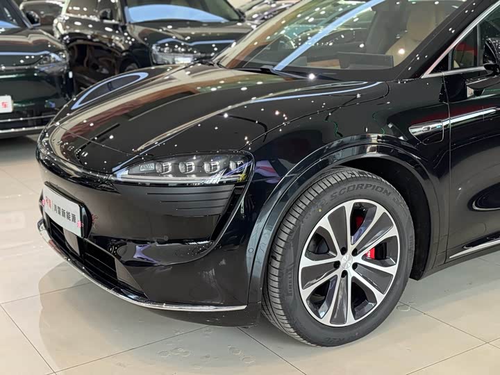 Фото 5 - Luxeed R7