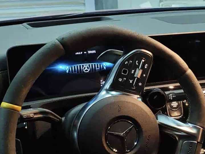 Фото 9 - Mercedes-Benz A-Class AMG