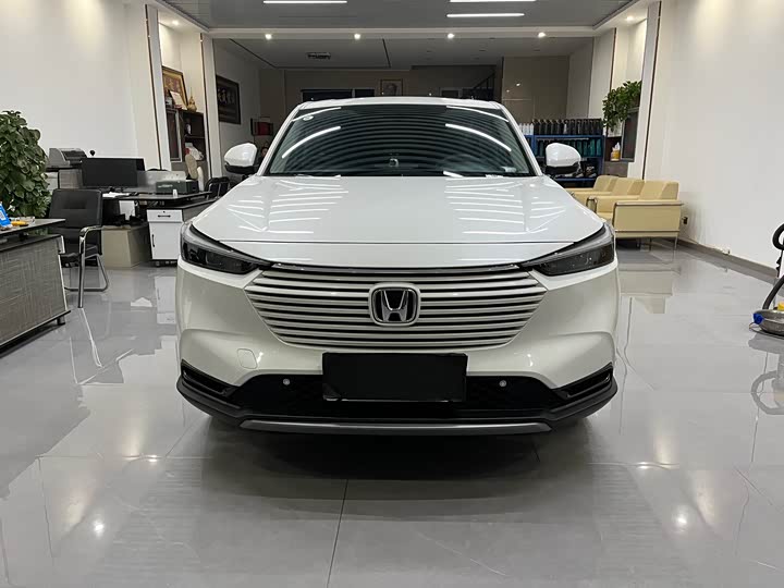 Фото 2 - Honda Vezel