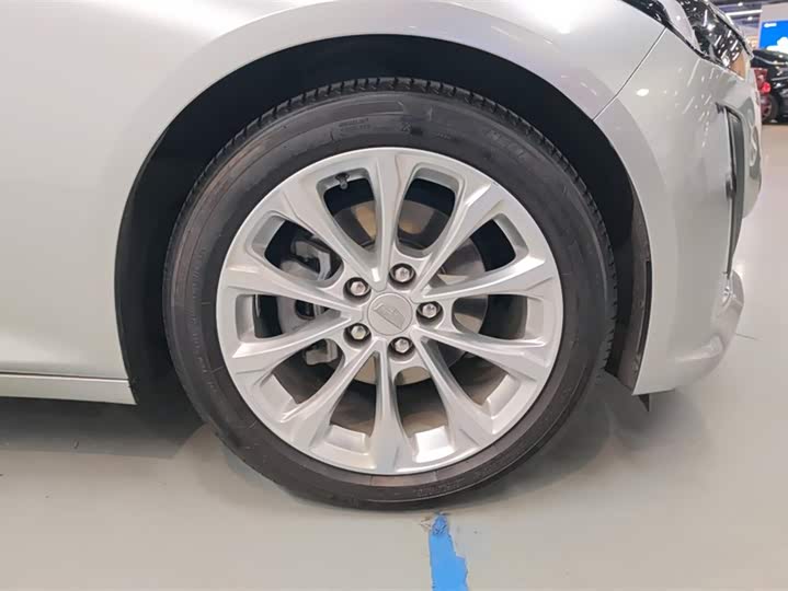 Фото 6 - Cadillac CT5