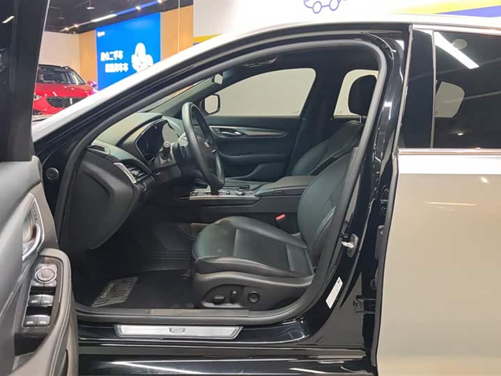 Фото 9 - Cadillac CT5