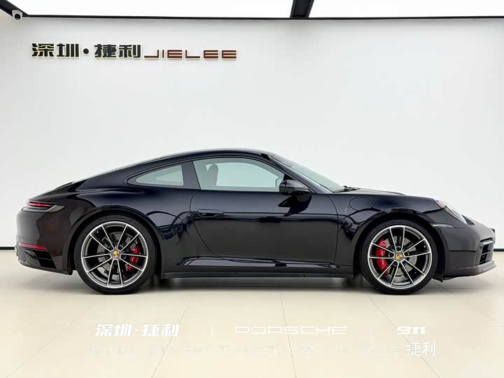 Фото 3 - Porsche 911