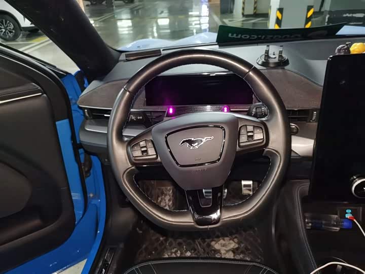 Фото 3 - Ford Mustang Mach-E