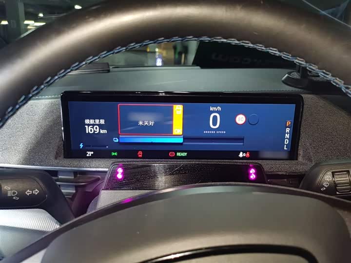 Фото 4 - Ford Mustang Mach-E