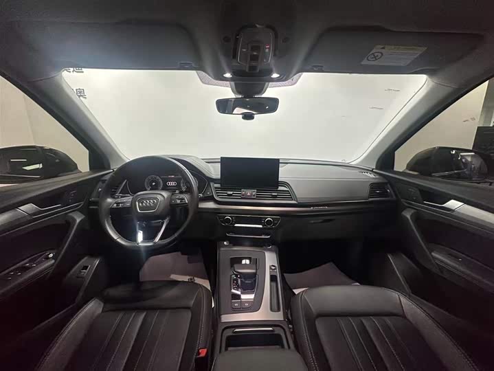 Фото 7 - Audi Q5L