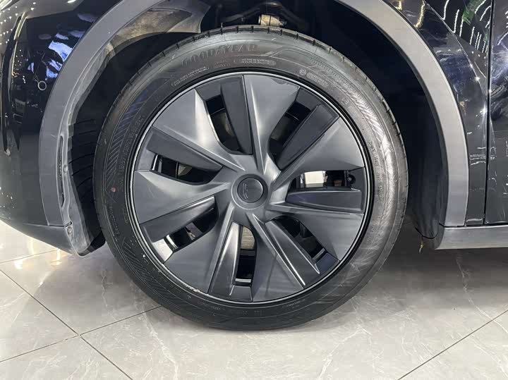 Фото 4 - Tesla Model Y