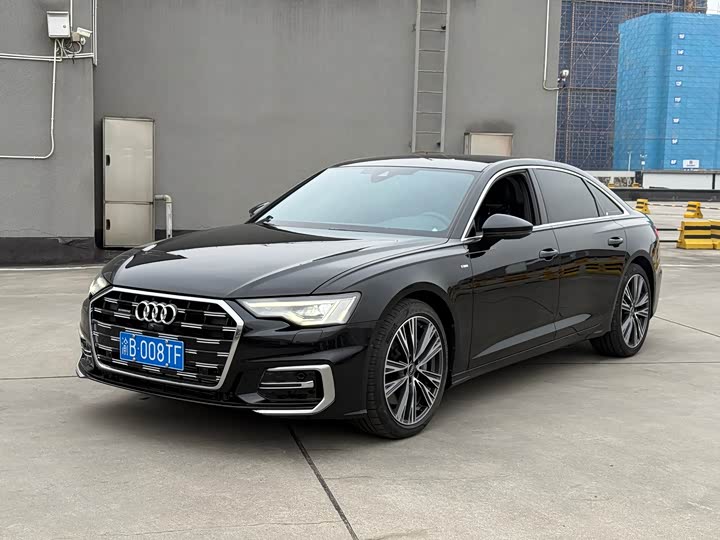 Фото 1 - Audi A6L
