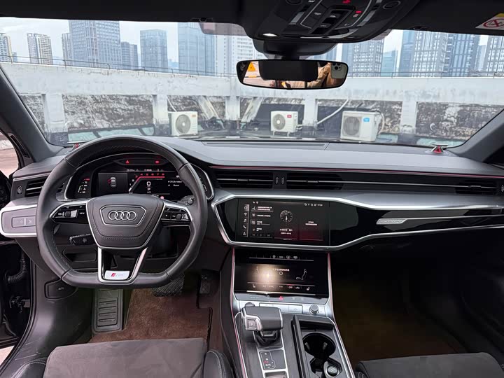 Фото 6 - Audi A6L