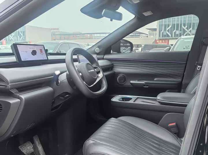 Фото 5 - Exeed Sterra ET