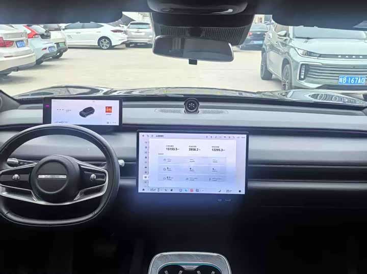 Фото 7 - Exeed Sterra ET