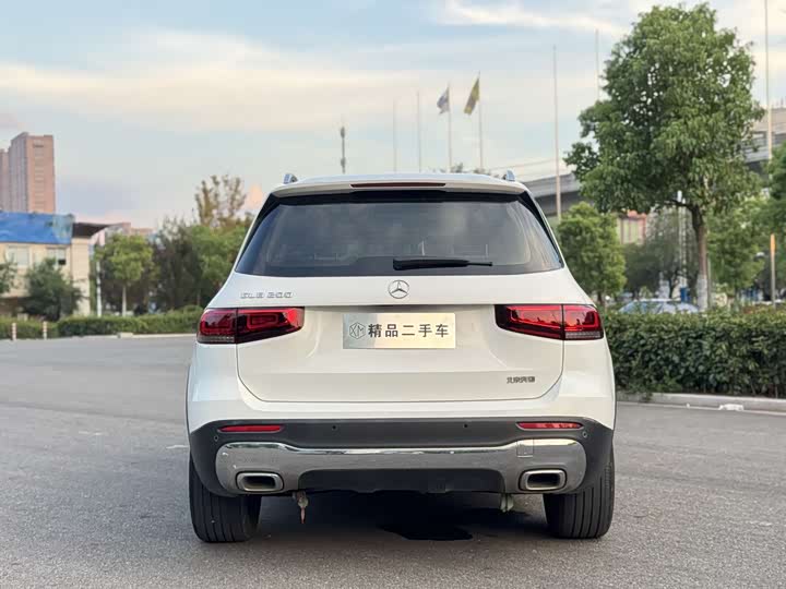 Фото 8 - Mercedes-Benz GLB-Class