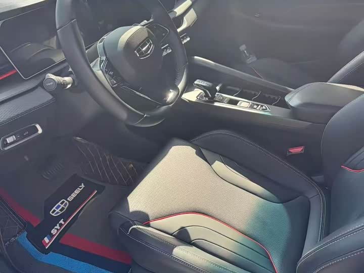 Фото 4 - Geely Binrui