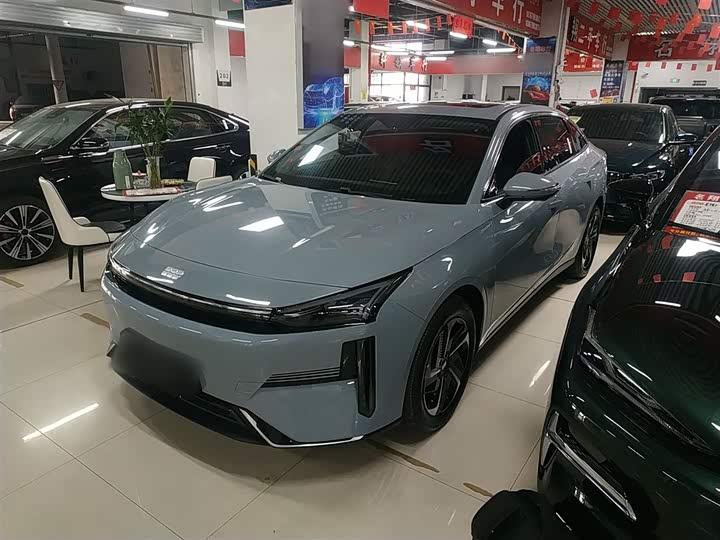 Фото 1 - Geely Galaxy L6