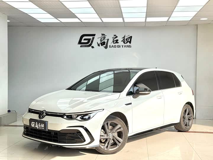 Фото 1 - Volkswagen Golf