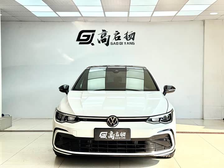 Фото 2 - Volkswagen Golf