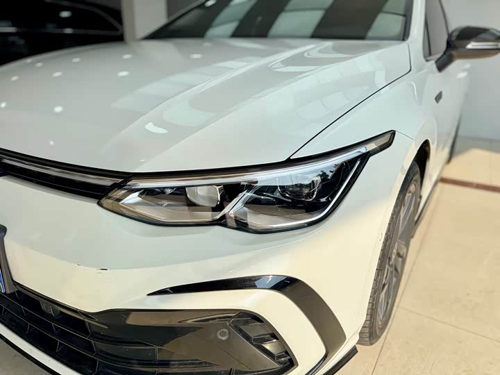 Фото 4 - Volkswagen Golf