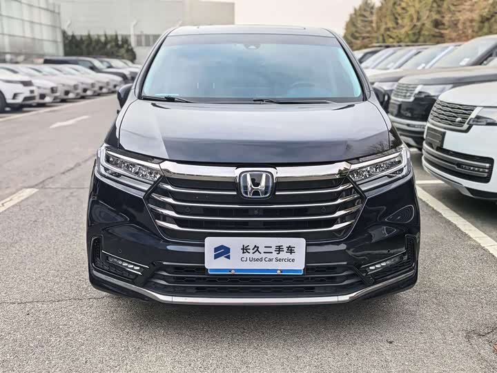 Фото 2 - Honda Odyssey