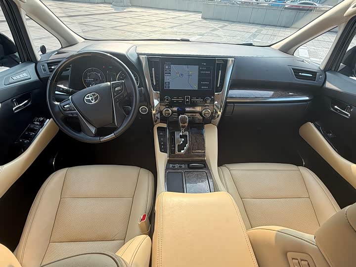 Фото 7 - Toyota Vellfire