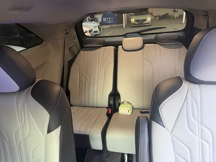 Фото 5 - Toyota Sienna