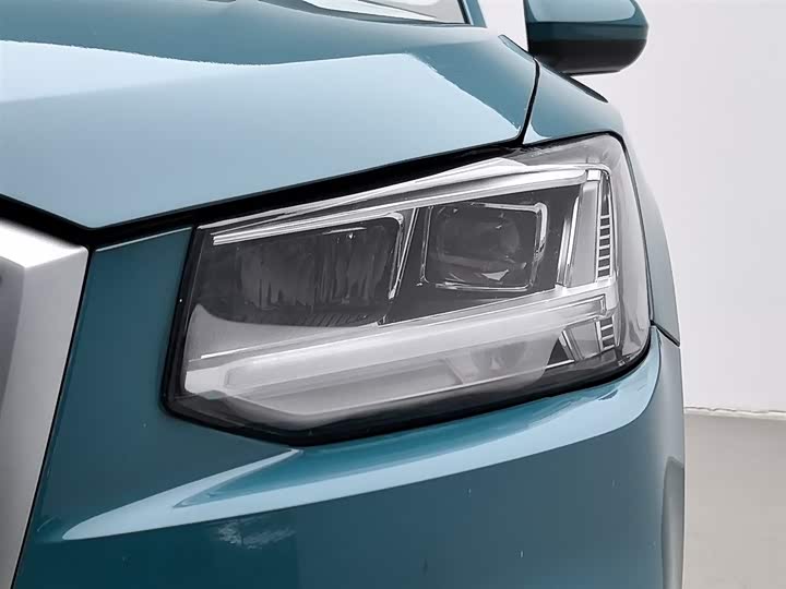 Фото 7 - Audi Q2L