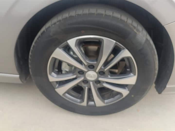 Фото 6 - Changan Eado Plus